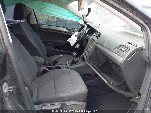 3VW117AU5FM067983 Volkswagen Golf