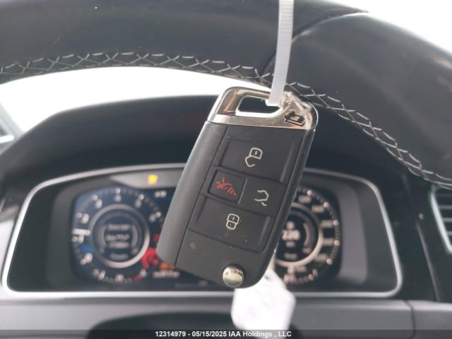 WVWWF7AU4JW203104 Volkswagen 2018