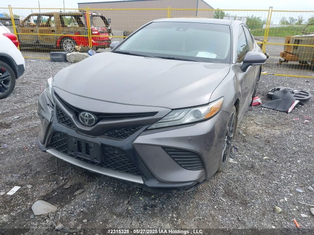 4T1B61HK6JU096421 Toyota CAMRY XSE