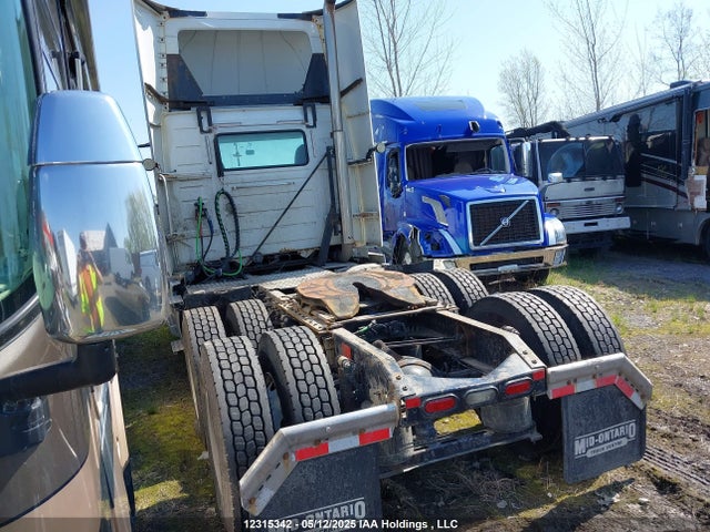4V4NC9EGXHN967340 Volvo d13