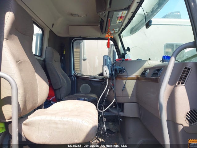 4V4NC9EGXHN967340 Volvo d13
