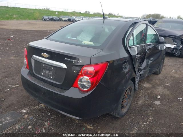1G1JC5EH4E4205675 Chevrolet luw