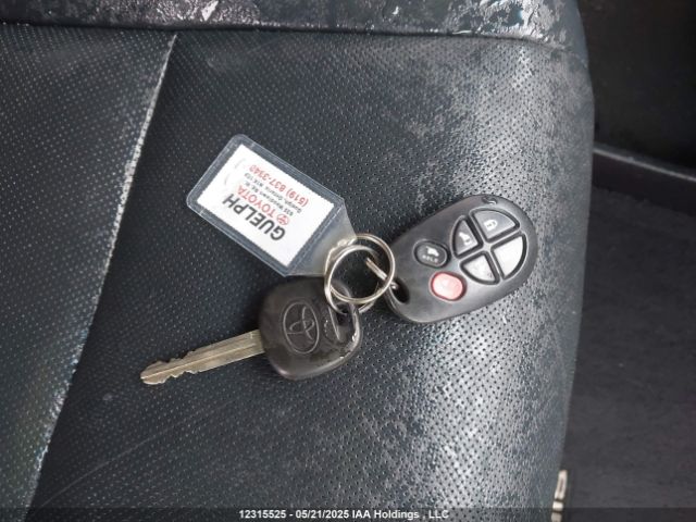 5TDXK3DC7FS565480 Toyota Sienna