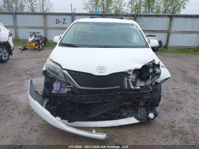 5TDXK3DC7FS565480 Toyota Sienna