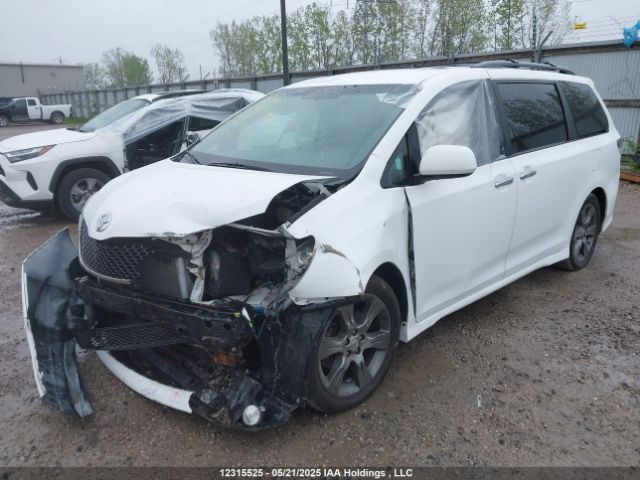 5TDXK3DC7FS565480 Toyota Sienna