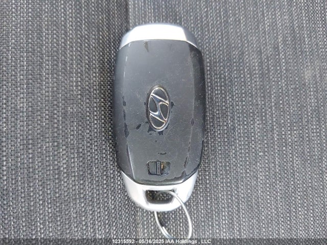 KM8K23AG7MU103930 Hyundai Kona