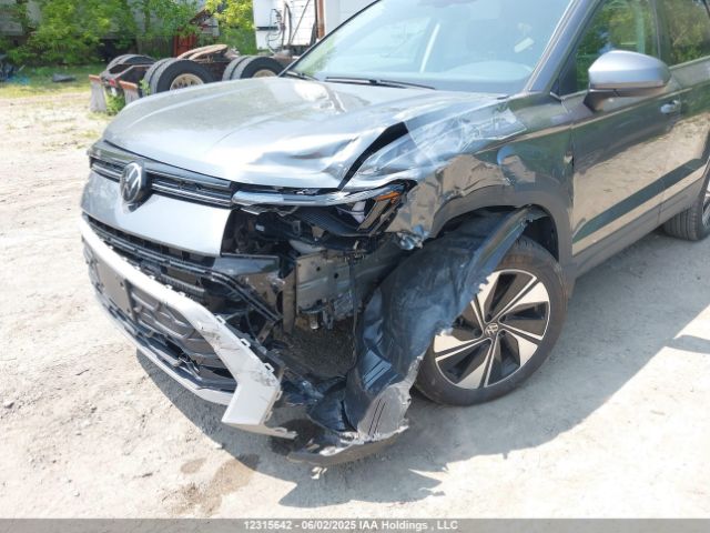 3VVUC7B28SM022832 Volkswagen tsi