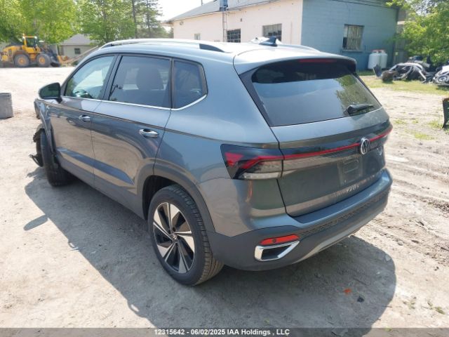 3VVUC7B28SM022832 Volkswagen tsi