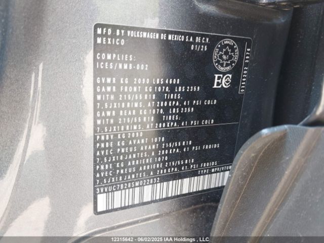 3VVUC7B28SM022832 Volkswagen tsi