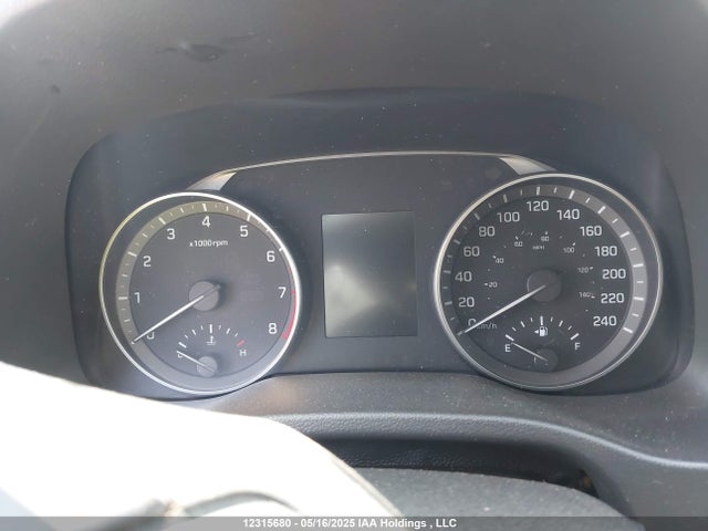 KMHD84LF5HU325583 Hyundai 2017