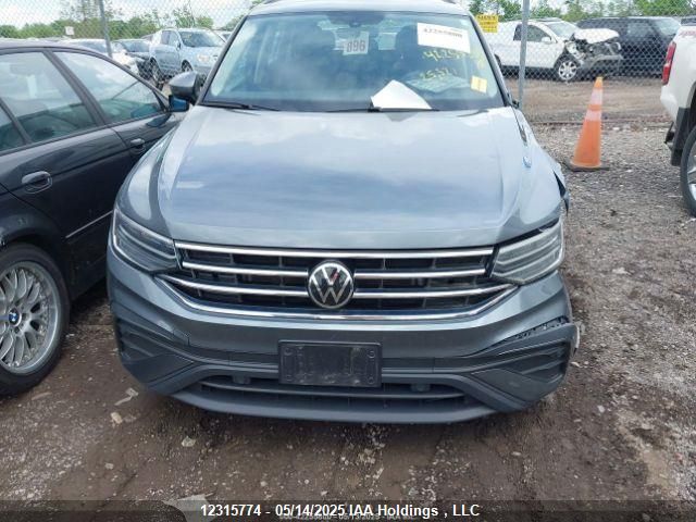3VVFB7AX2RM043209 Volkswagen TIGUAN S