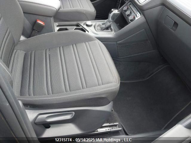 3VVFB7AX2RM043209 Volkswagen TIGUAN S