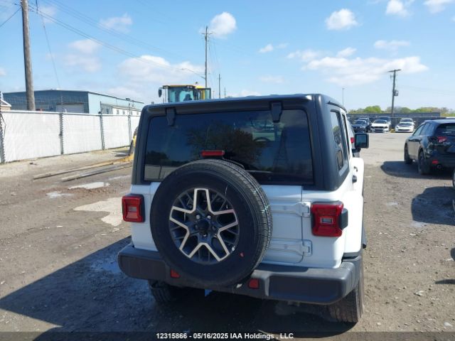 1C4PJXEG3RW353207 Jeep Wrangler