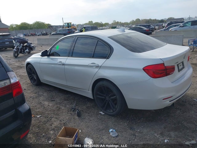 BMW 320i 2016 WBA8A3C53GK551270 Image 13