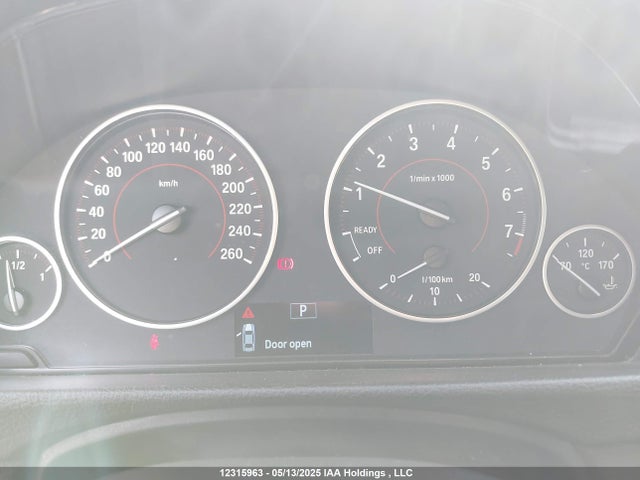 BMW 320i 2016 WBA8A3C53GK551270 Image 7