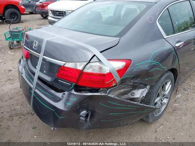 1HGCR2F9XFA806016 Honda Accord Touring