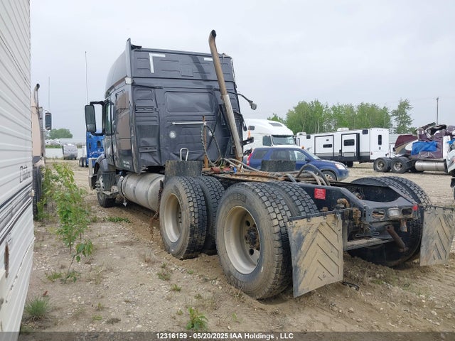 4V4NC9EJ2PN326483 Volvo d13