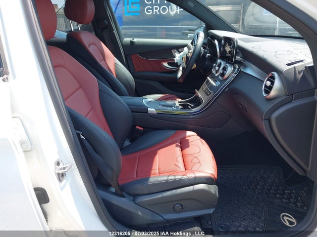 W1N0G8EB3NV384511 Mercedes-Benz m274