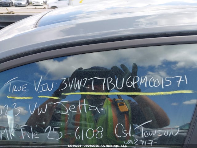 3VW2T7BU6PM001571 Volkswagen tsi