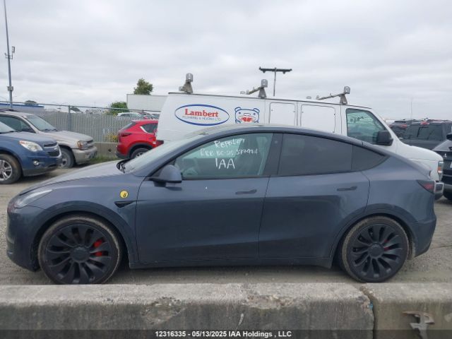 5YJYGDEF8LF015872 Tesla 2020