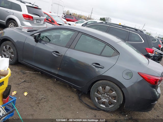 3MZBM1U70FM178343 Mazda pe