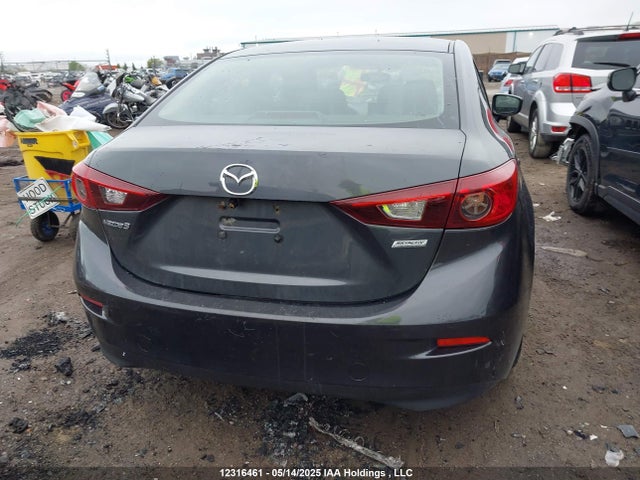 3MZBM1U70FM178343 Mazda pe