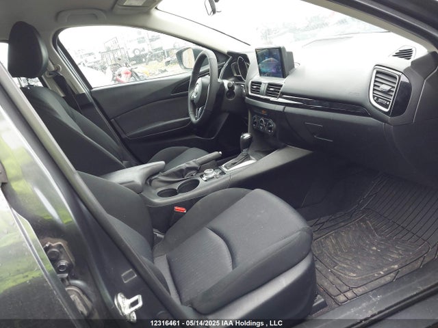 3MZBM1U70FM178343 Mazda pe