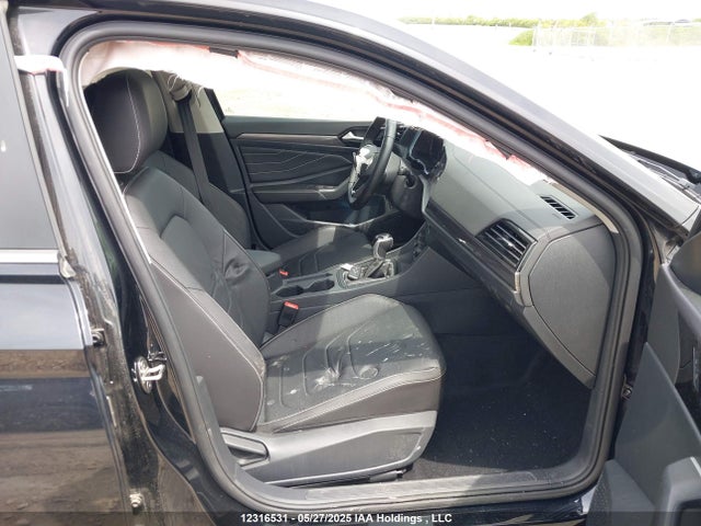 3VWGM7BU3PM049550 Volkswagen Jetta