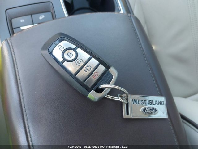 3FA6P0SU2JR159731 Ford Fusion Energi Platinum