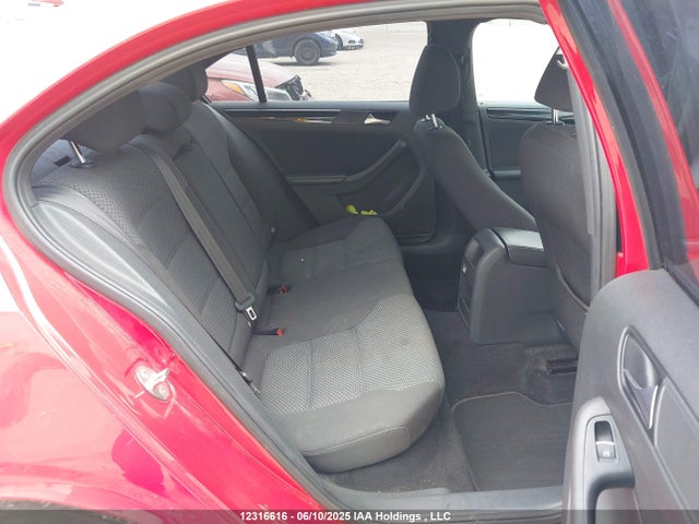 3VWD07AJ6GM338329 Volkswagen 1.8t