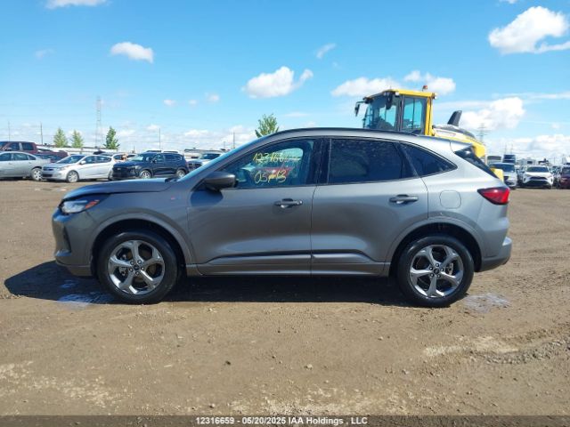 1FMCU9NZ3PUA78932 Ford Escape St-line Select
