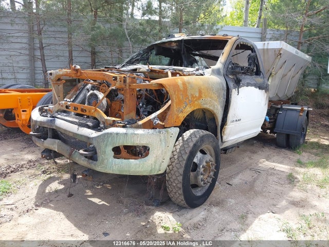 3C7WRNBL1LG231402 RAM 5500