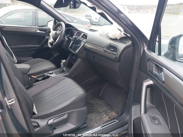 3VV8B7AX8PM097037 Volkswagen tsi