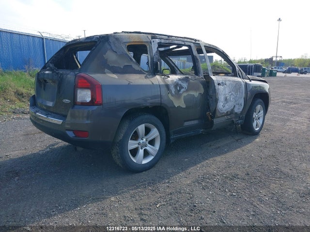 1C4NJDAB9GD752731 Jeep Compass