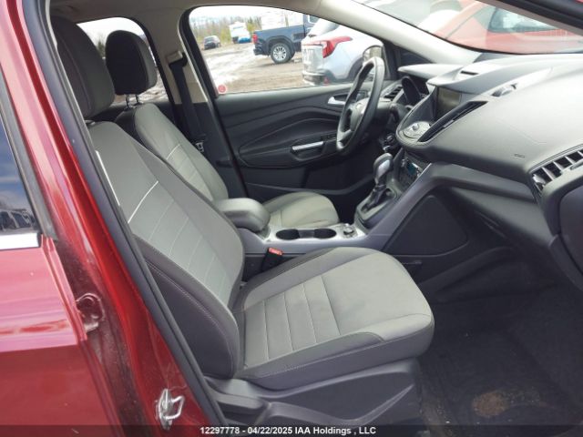 1FMCU9G92FUC48063 Ford ESCAPE SE