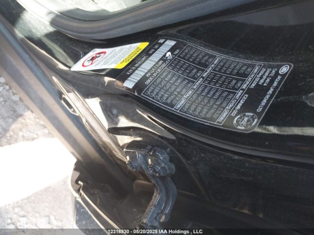 SALFP2BG3EH413060 Land Rover 2014