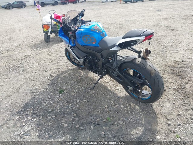 JS1GR7MA3P7101416 Suzuki R747