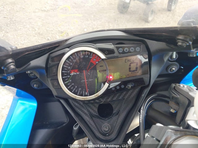JS1GR7MA3P7101416 Suzuki R747