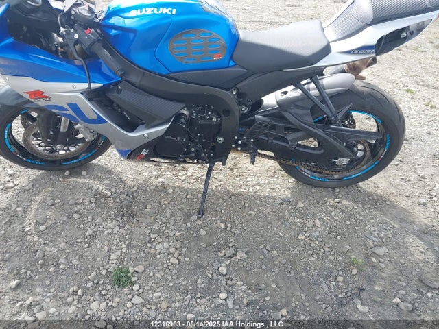 JS1GR7MA3P7101416 Suzuki R747