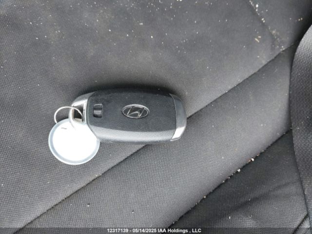 KMHLM4AG4MU180940 Hyundai ELANTRA SEL