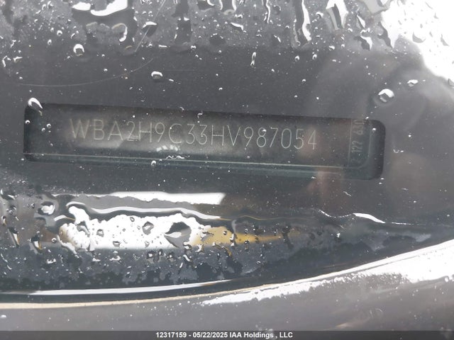 WBA2H9C33HV987054 BMW 2017