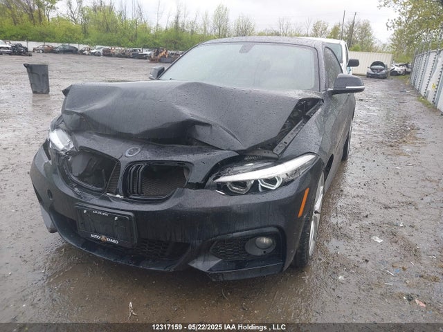 WBA2H9C33HV987054 BMW 2017