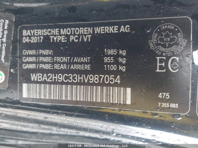WBA2H9C33HV987054 BMW 2017