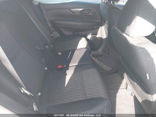 5N1AT2MV0KC750086 Nissan Rogue