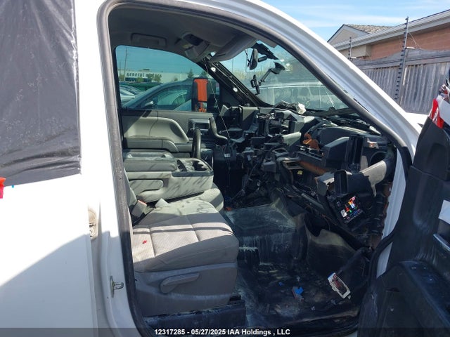 1GT42TCY6KF233671 GMC l5p - di, duramax, gen 5 var. 1