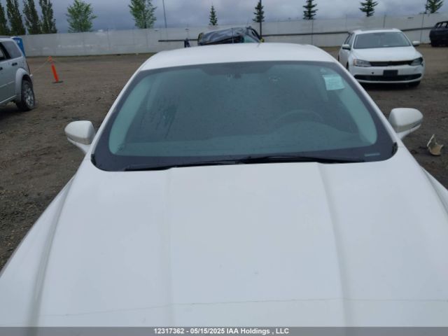 3FA6P0H9XER105425 Ford FUSION SE