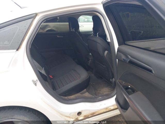 3FA6P0H9XER105425 Ford FUSION SE