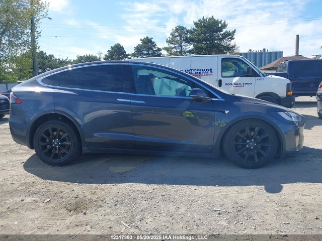 5YJXCBE24LF280829 Tesla MODEL X
