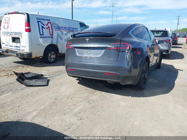 5YJXCBE24LF280829 Tesla MODEL X