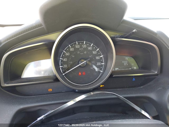 JM1DKFC78L1469522 Mazda pe